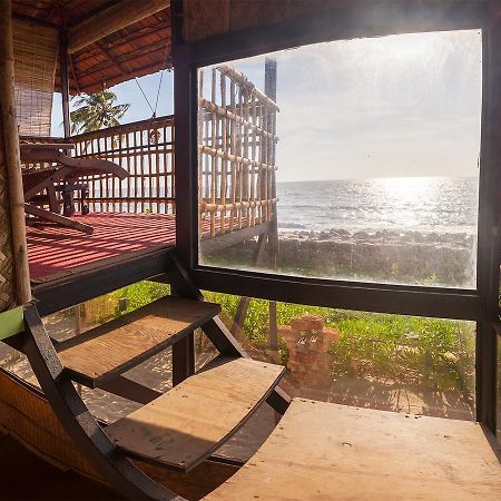 Colonels Beach Villa Alappuzha Esterno foto