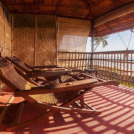Colonels Beach Villa Alappuzha Esterno foto