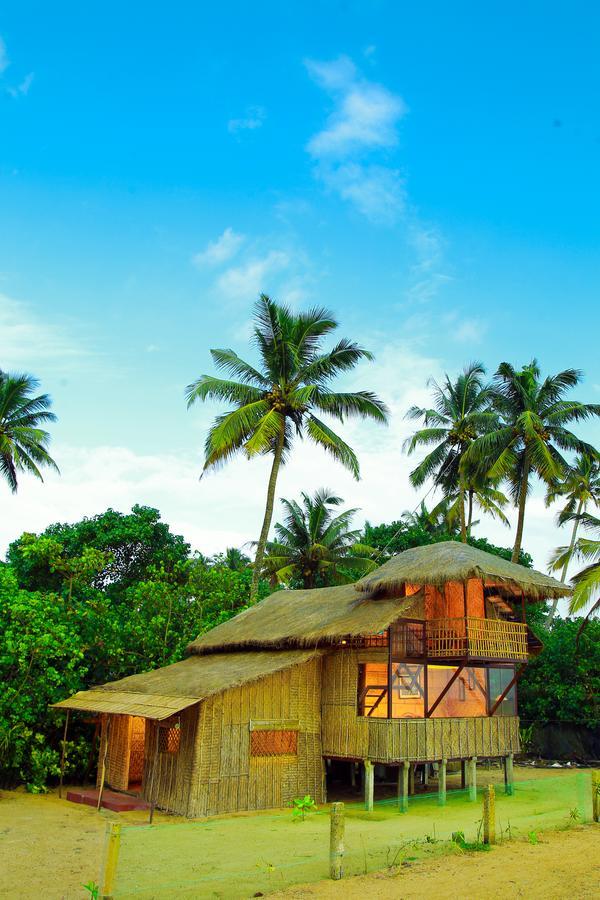 Colonels Beach Villa Alappuzha Esterno foto