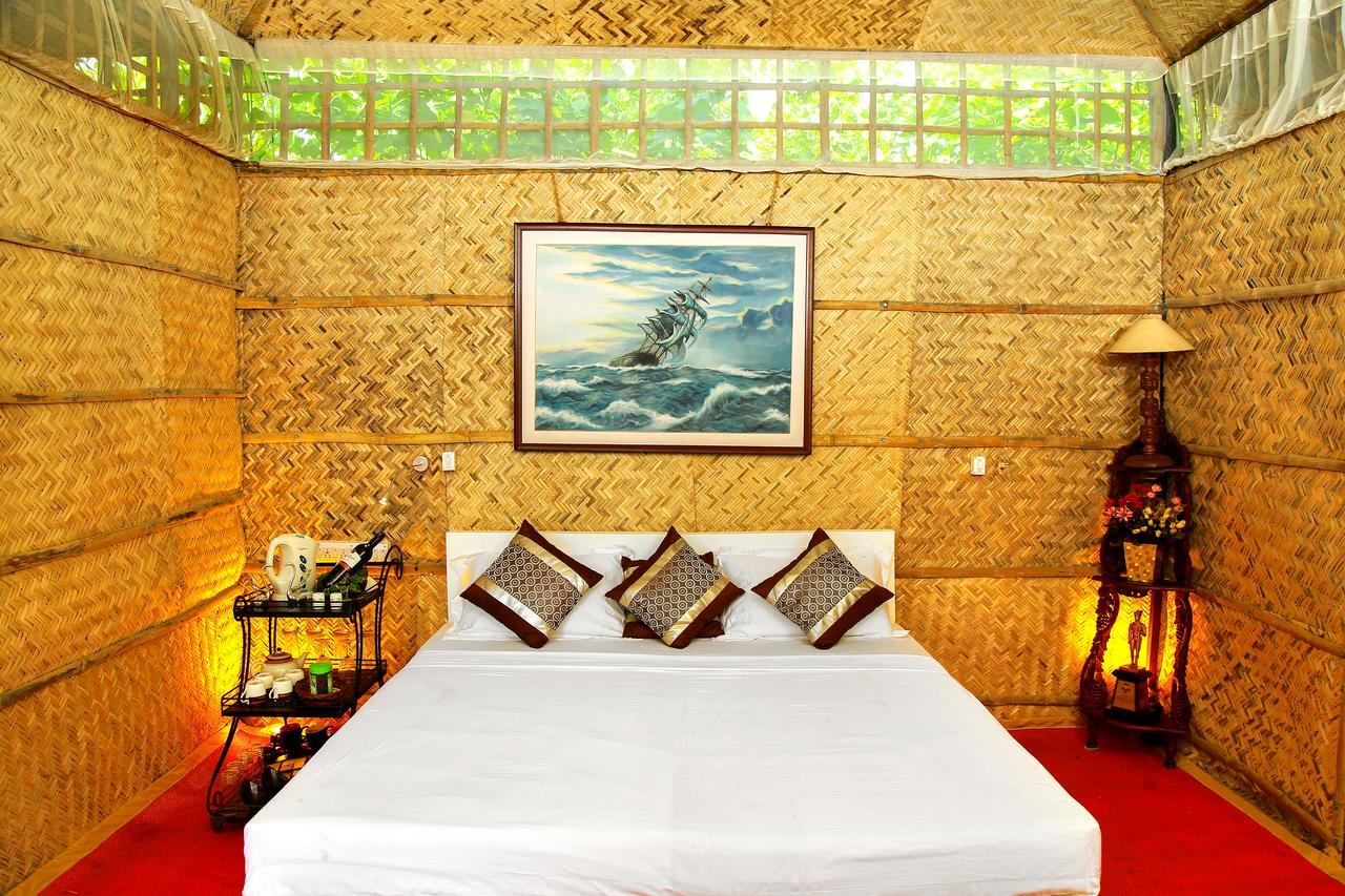 Colonels Beach Villa Alappuzha Esterno foto