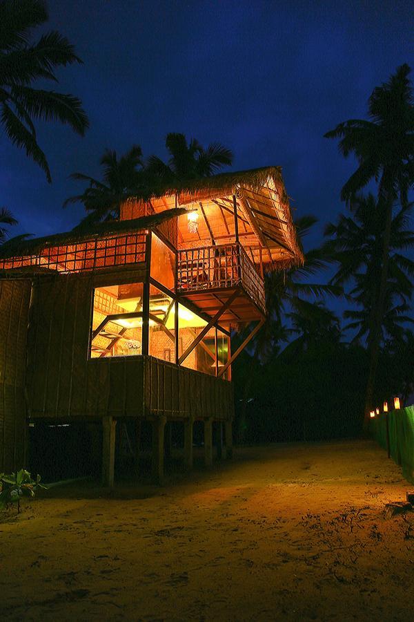 Colonels Beach Villa Alappuzha Esterno foto