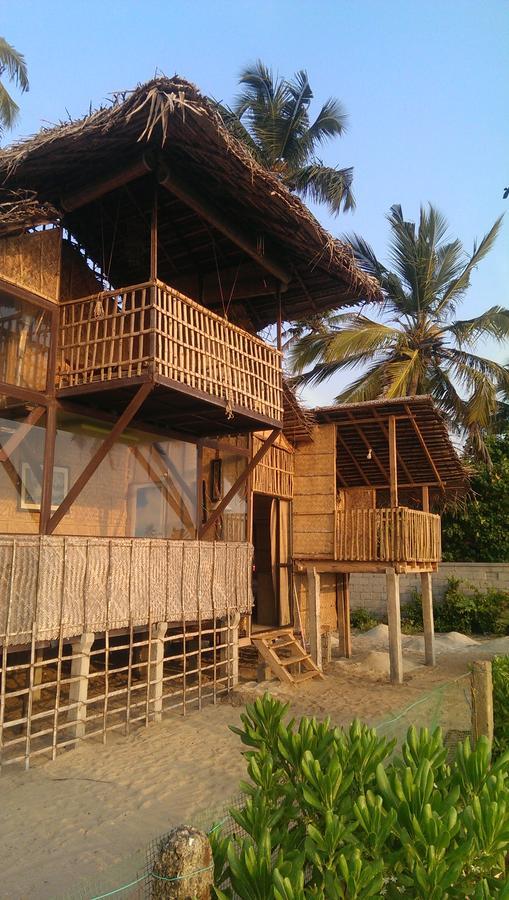 Colonels Beach Villa Alappuzha Esterno foto