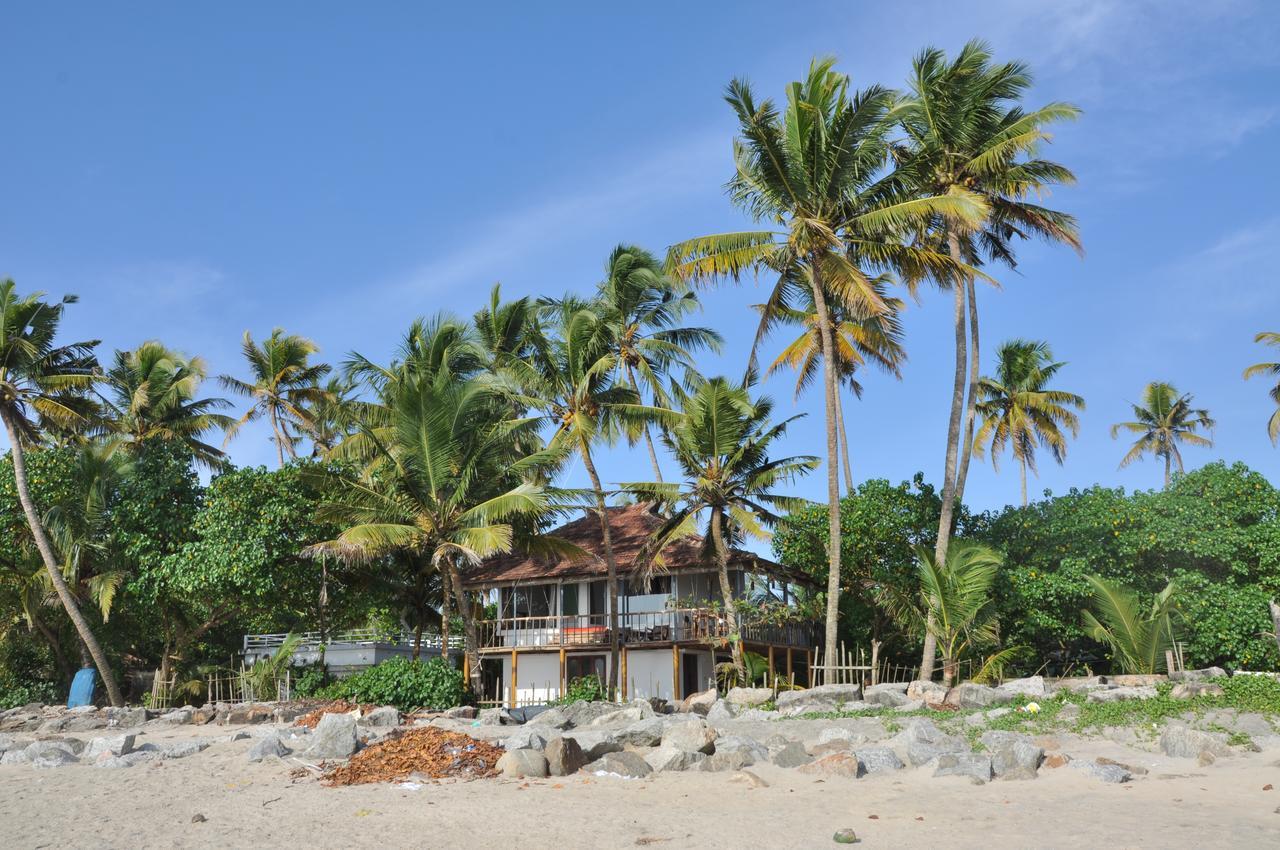 Colonels Beach Villa Alappuzha Esterno foto
